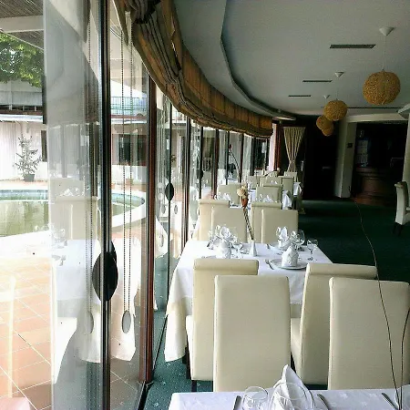 Merlin Park Rezort Tirana