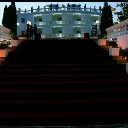 منتجع Merlin Park