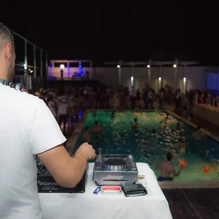 Merlin Park 度假村 地拉那